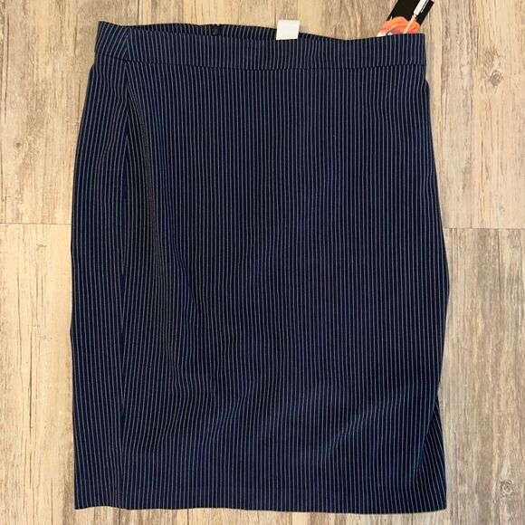 Necessary Objects Dresses & Skirts - NWT Necessary Objects Pinstripe Pencil Skirt sz L Office Siren Business